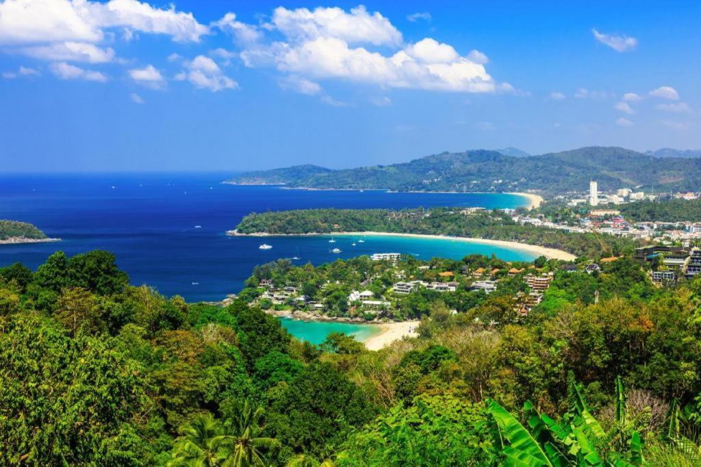 Azure Bangla Phuket Hotel Patong Bagian luar foto
